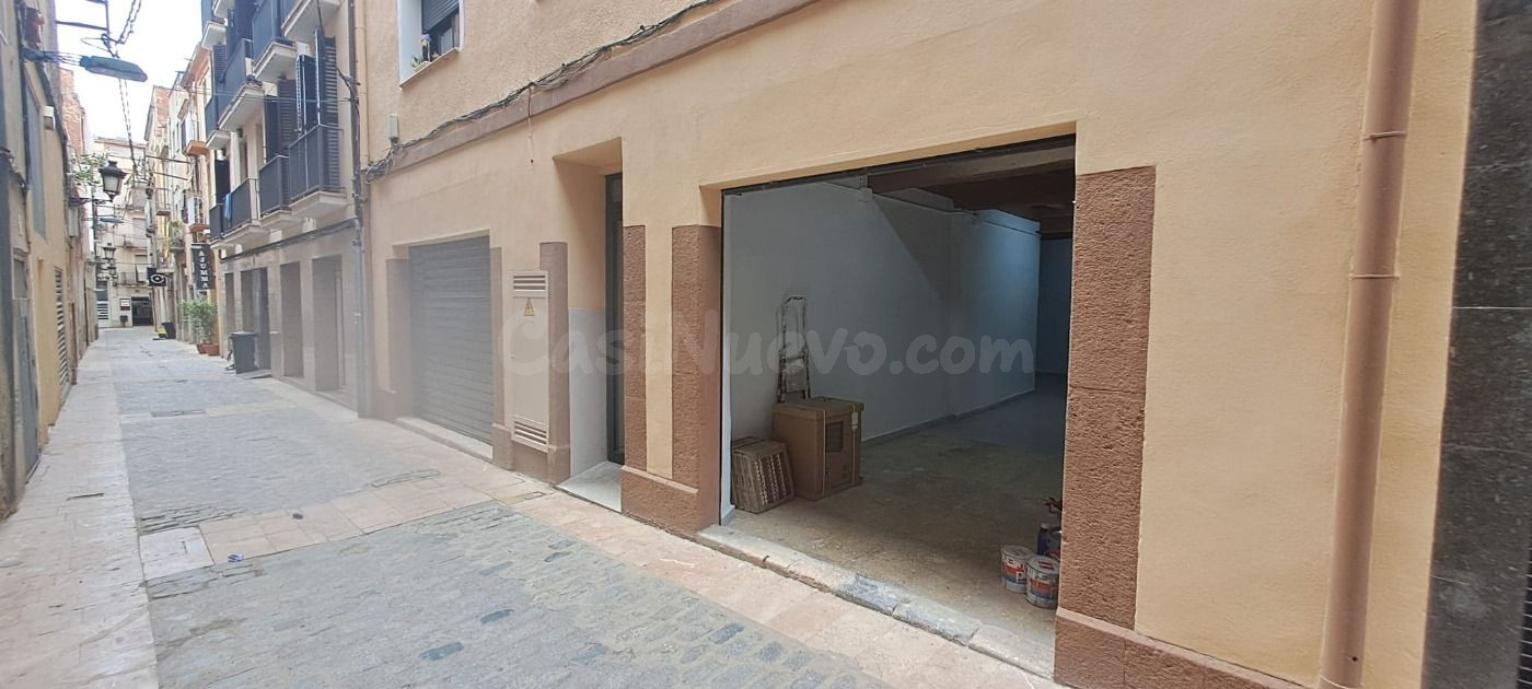 Espacio reformado con alma en el centro de Reus – Ideal para yoga, pilates o fisioterapia