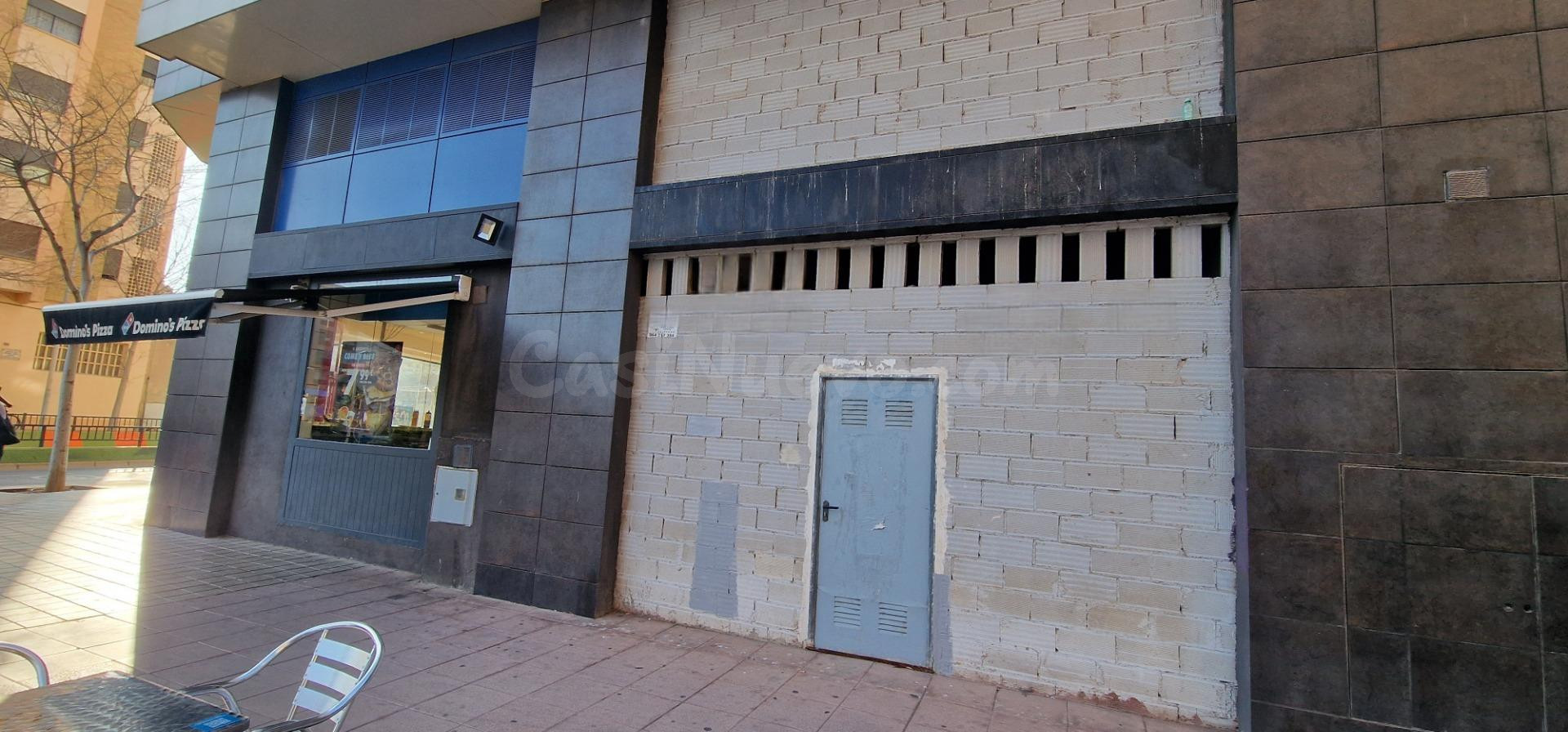 Venta o alquiler de amplio local comercial
