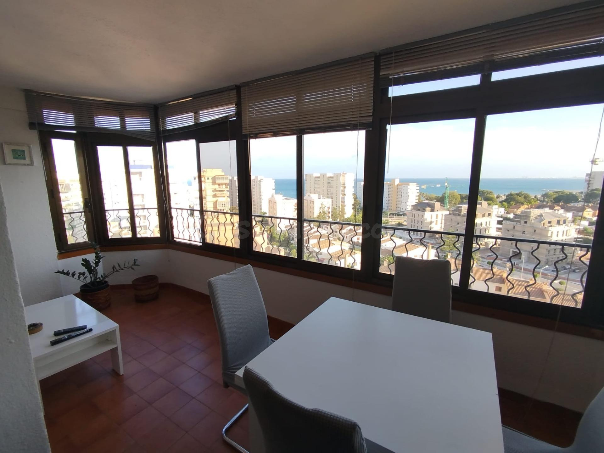 Apartamento de alquiler temporal en zona Torreón Benicàssim por 650 euros mes