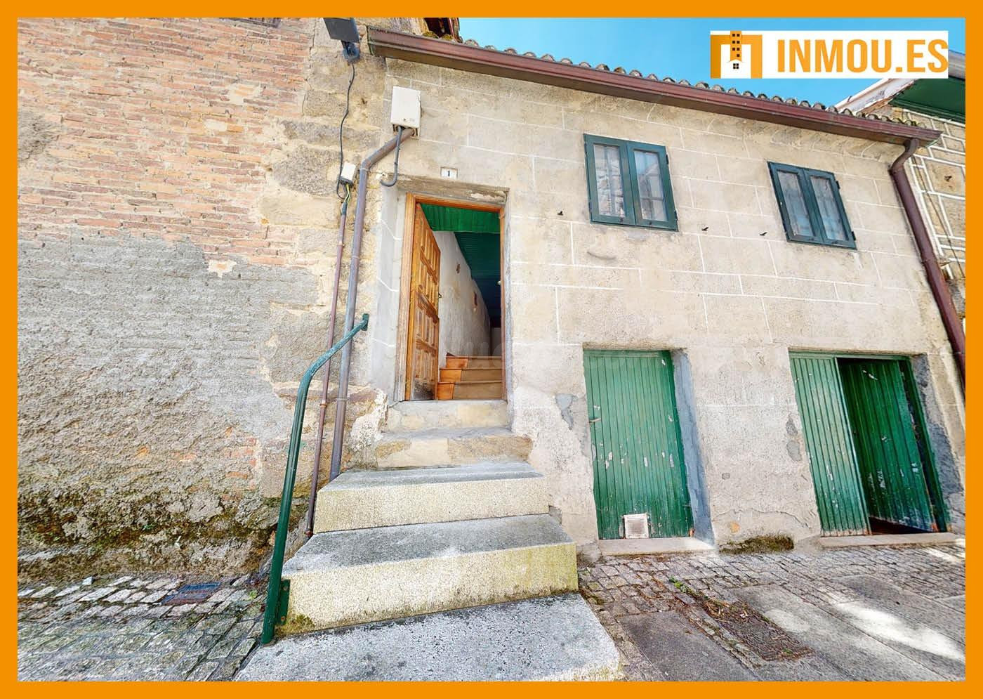 SE VENDE CASA EN VILANOVA DOS INFANTES CON TERRENO TRASERO