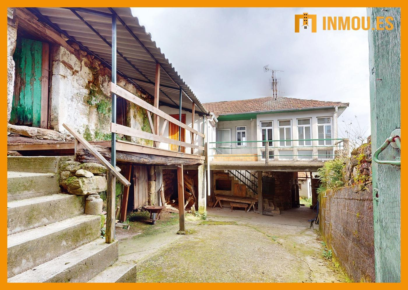 SE VENDE CASA CON TERRENO EN RAMIRÁS, OURENSE