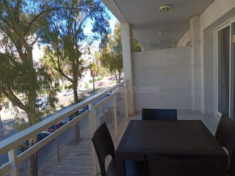 Apartamento con piscina comunitaria y licencia turística