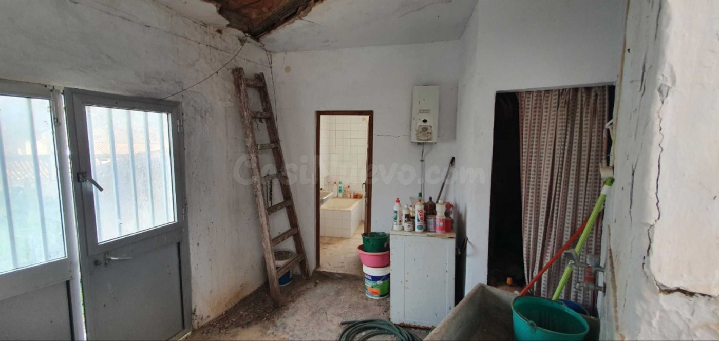 CASA DE PUEBLO EN EL CENTRO DE ALOZAINA