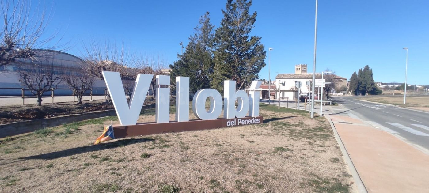 Parcela en venta en Vilobí del Penedès