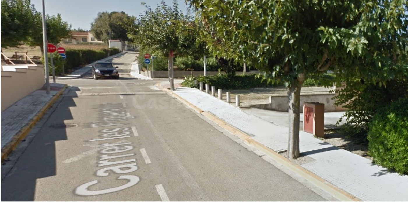 Parcela en venta en Vilobí del Penedès