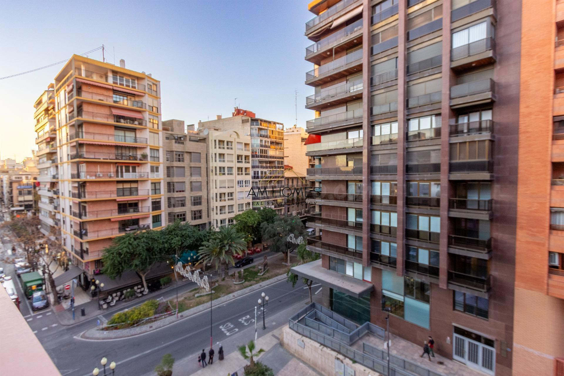 Piso en Venta en la Rambla de Alicante