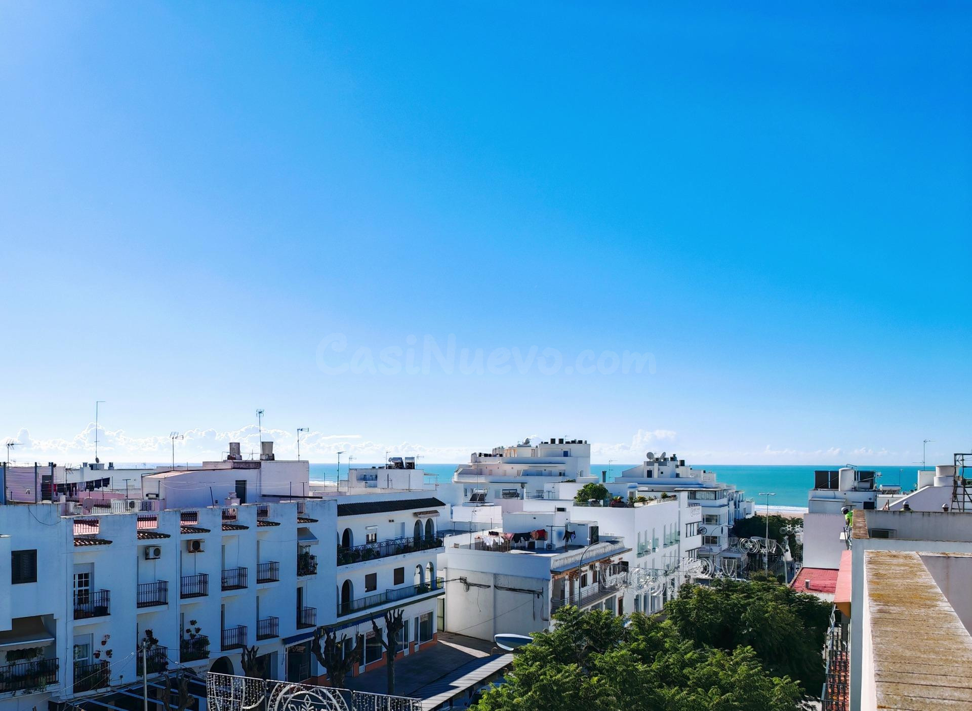 Piso amplio y luminoso en ubicación privilegiada, a un paso del centro y a 10 minutos de la playa