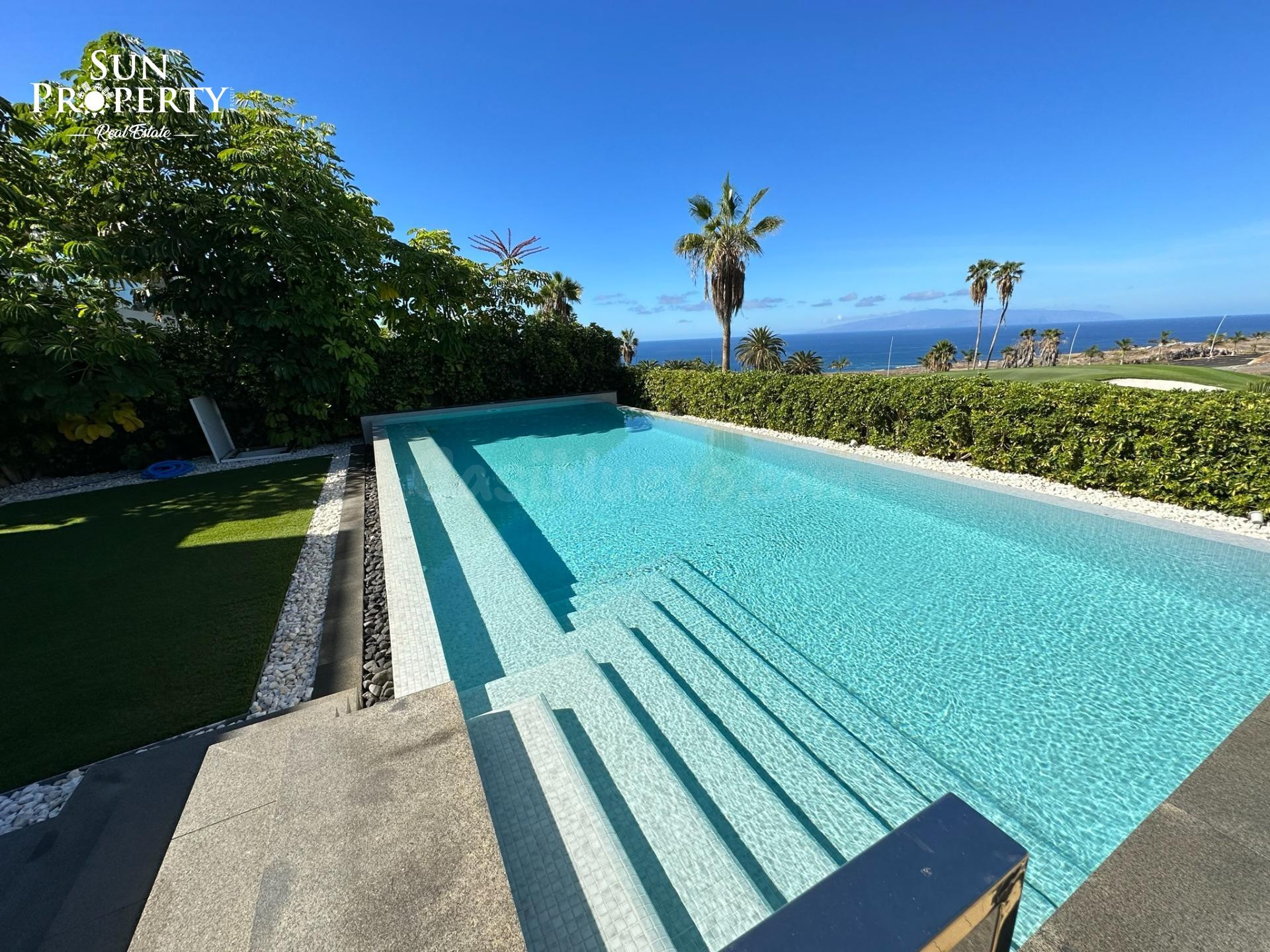 VILLA DE LUJO LA CALETA