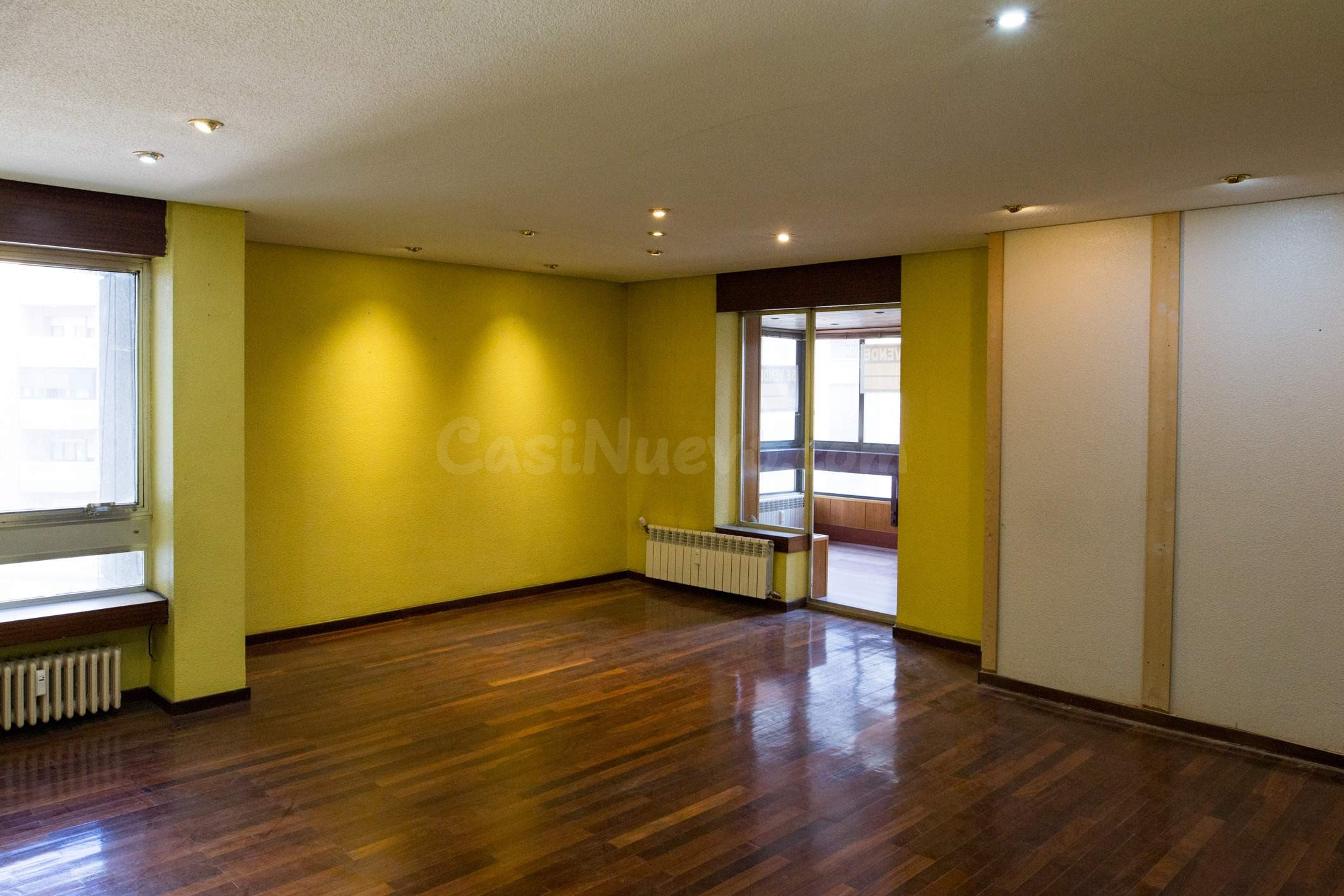 PISO CENTRICO - COMPLEJO  SANTO DOMINGO