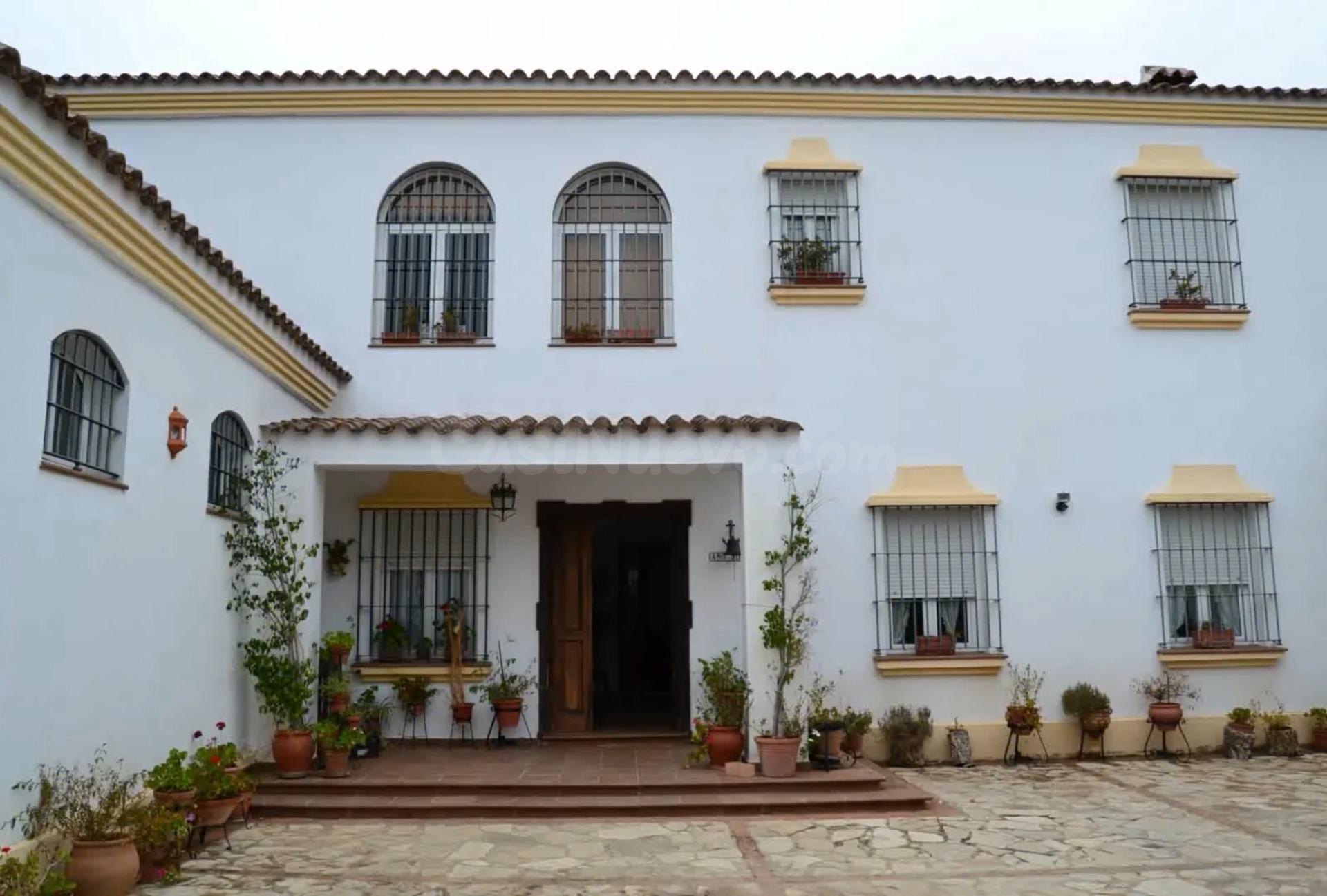 Espectacular Cortijo con vivienda de 480m2 y terreno de 1337