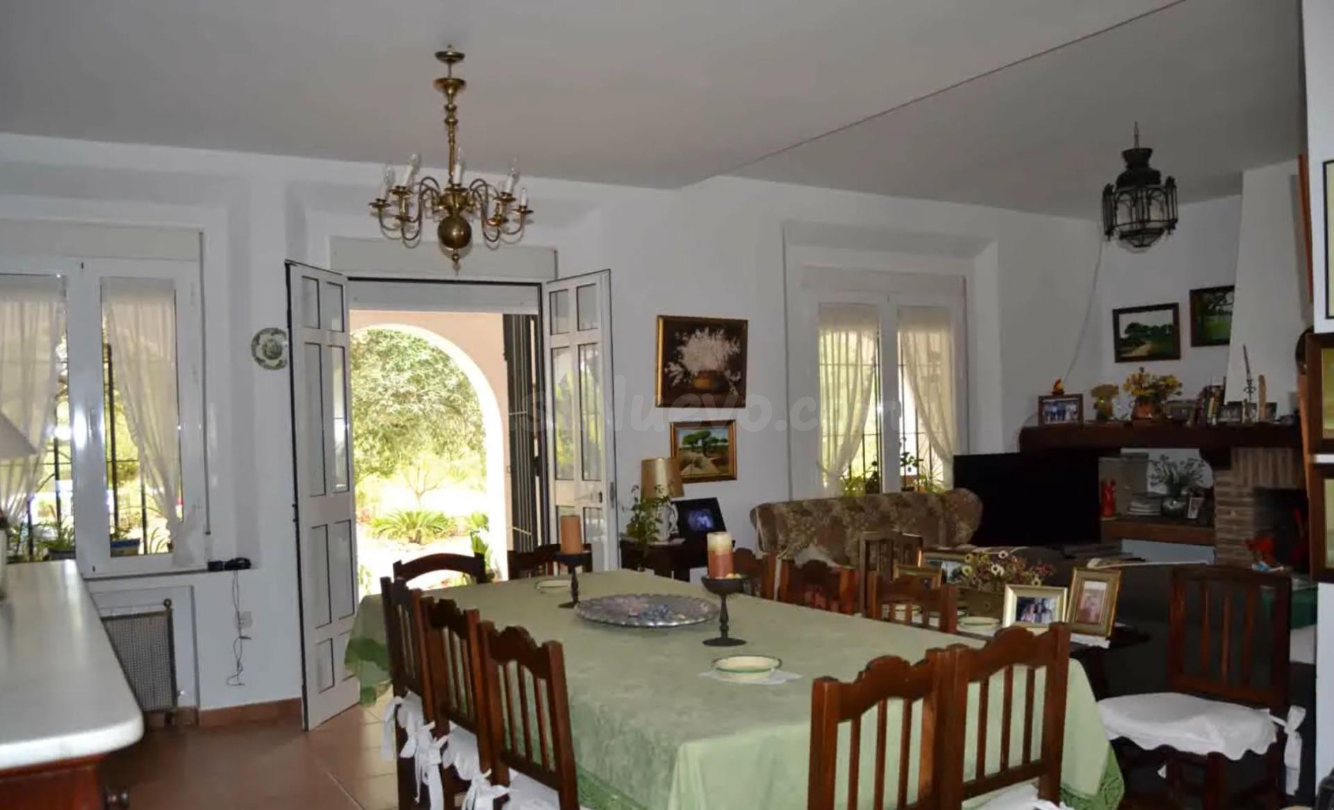 Espectacular Cortijo con vivienda de 480m2 y terreno de 1337 - foto 4
