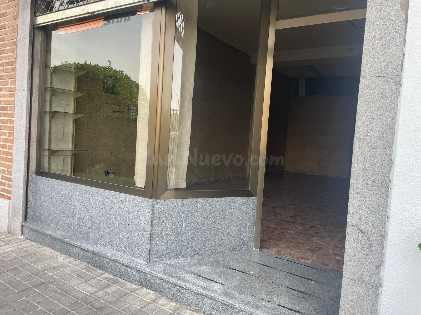 LOCAL COMERCIAL EN SAN LORENZO