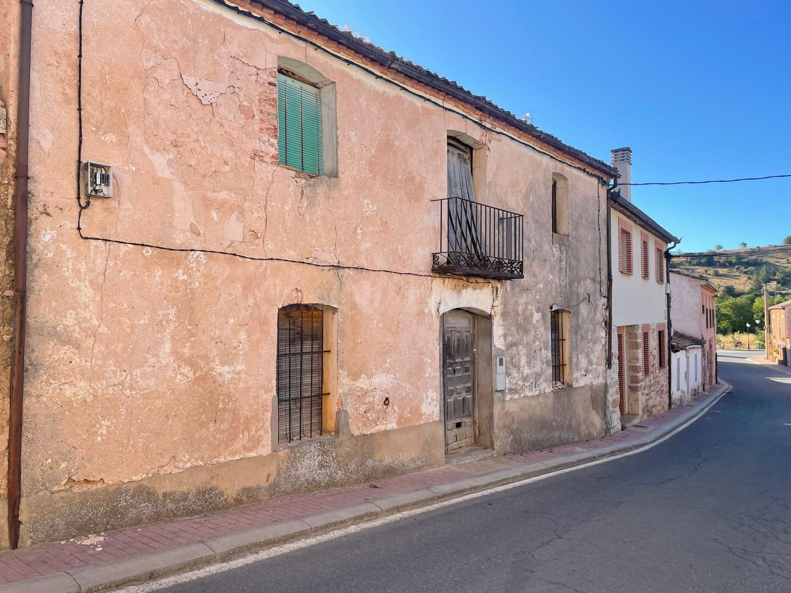 CASA EN VENTA PARA REHABILITAR EN CABALLAR