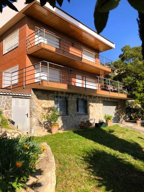 CASA EN VENTA EN LA PALMA DE CERVELLÓ