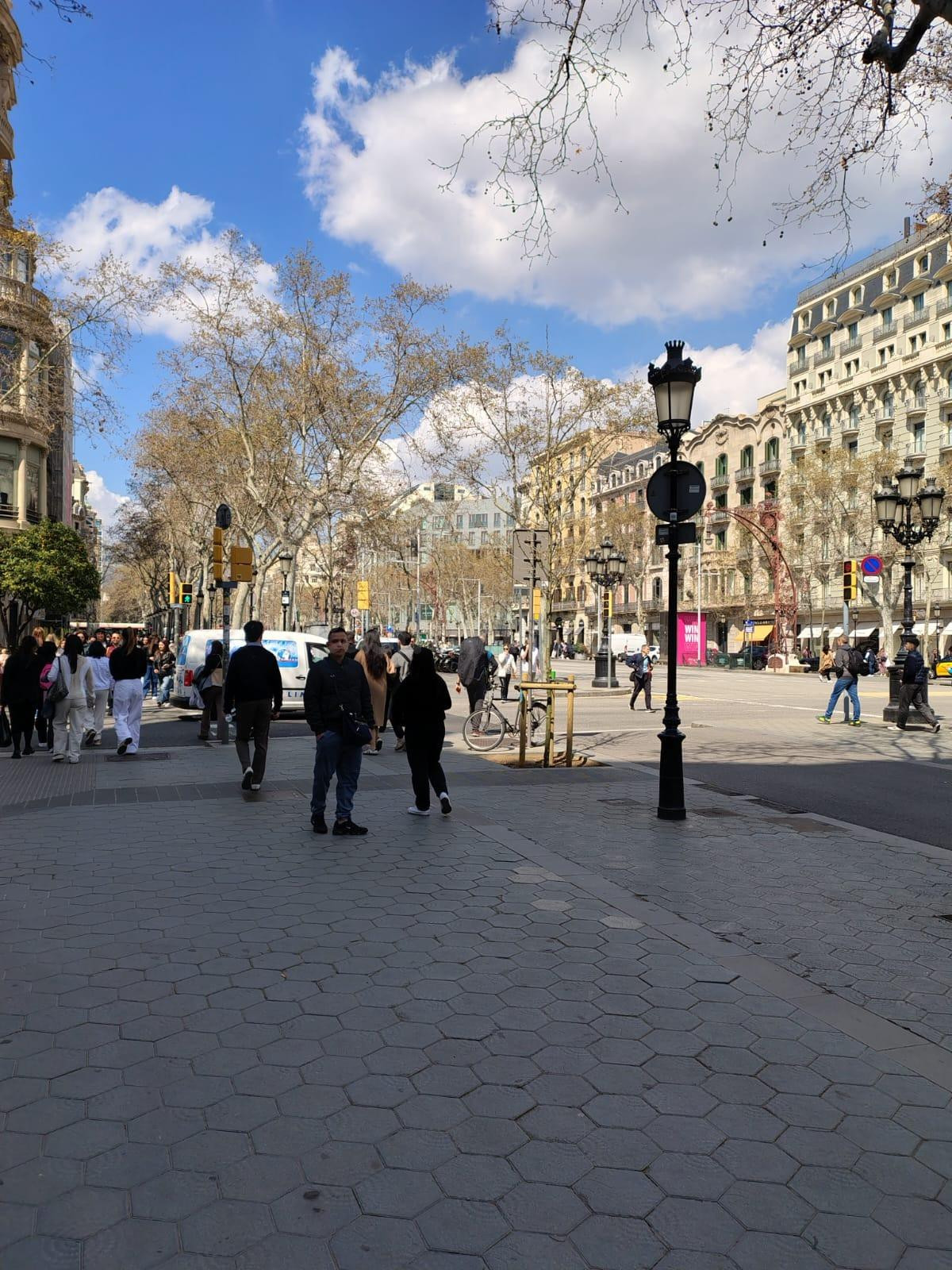 PLAZA DE PARQUING EN VENTA EN EL MISMO PASSEIG DE GRACIA/VALENCIA