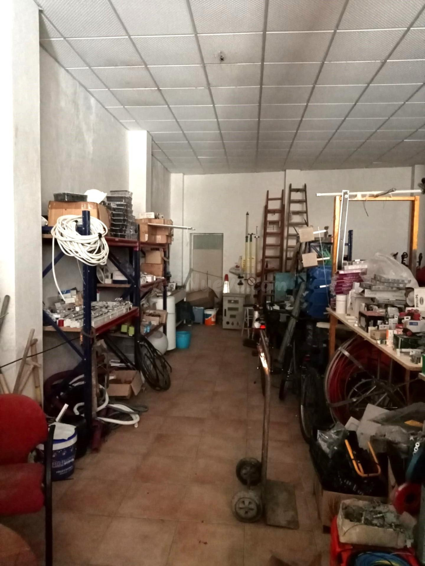 LOCAL COMERCIAL EN LA LOCALIDAD DE BURGUILLOS.
