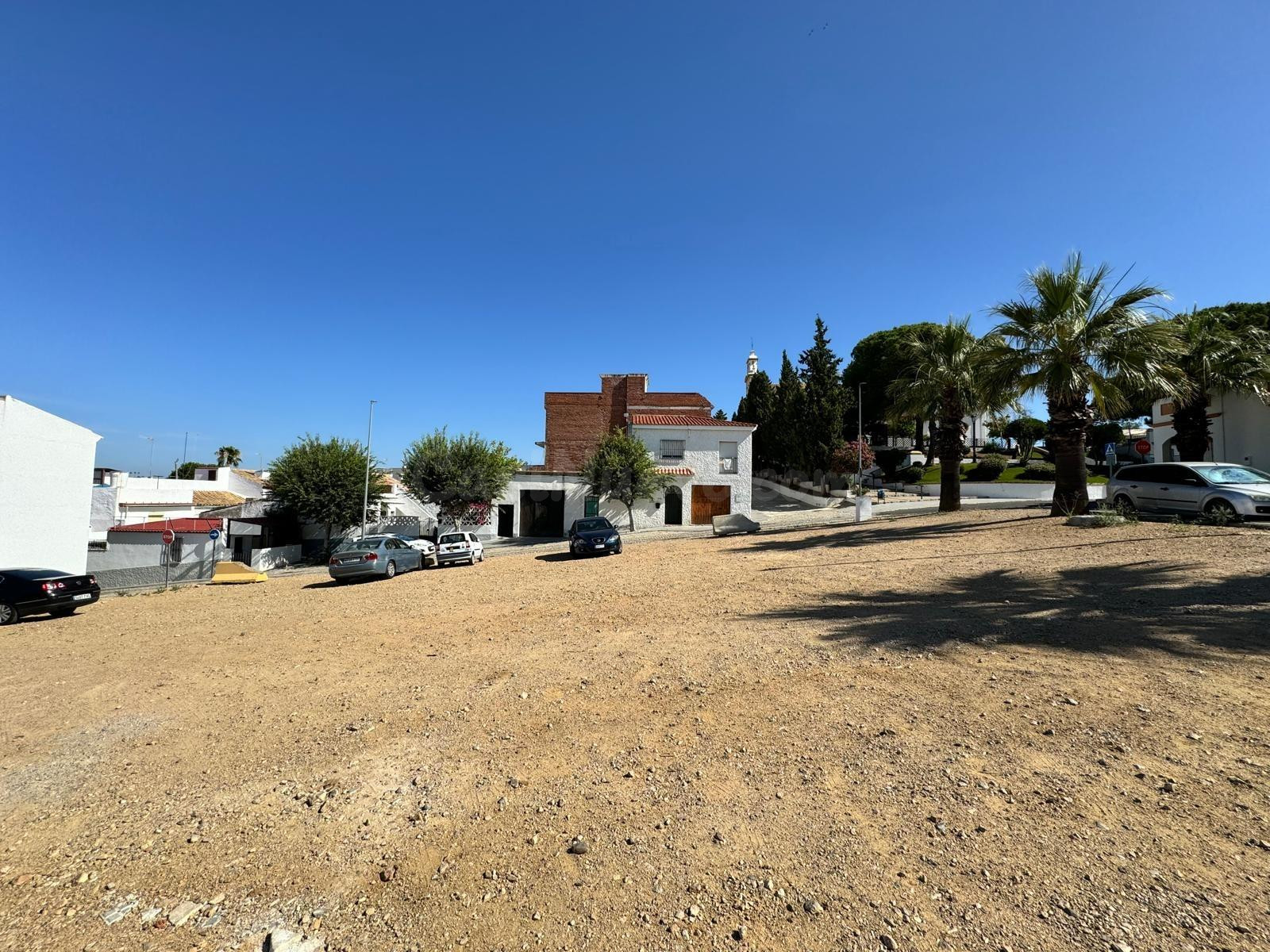 4 SOLARES EN LA LOCALIDAD DE BURGUILLOS, SEVILLA.