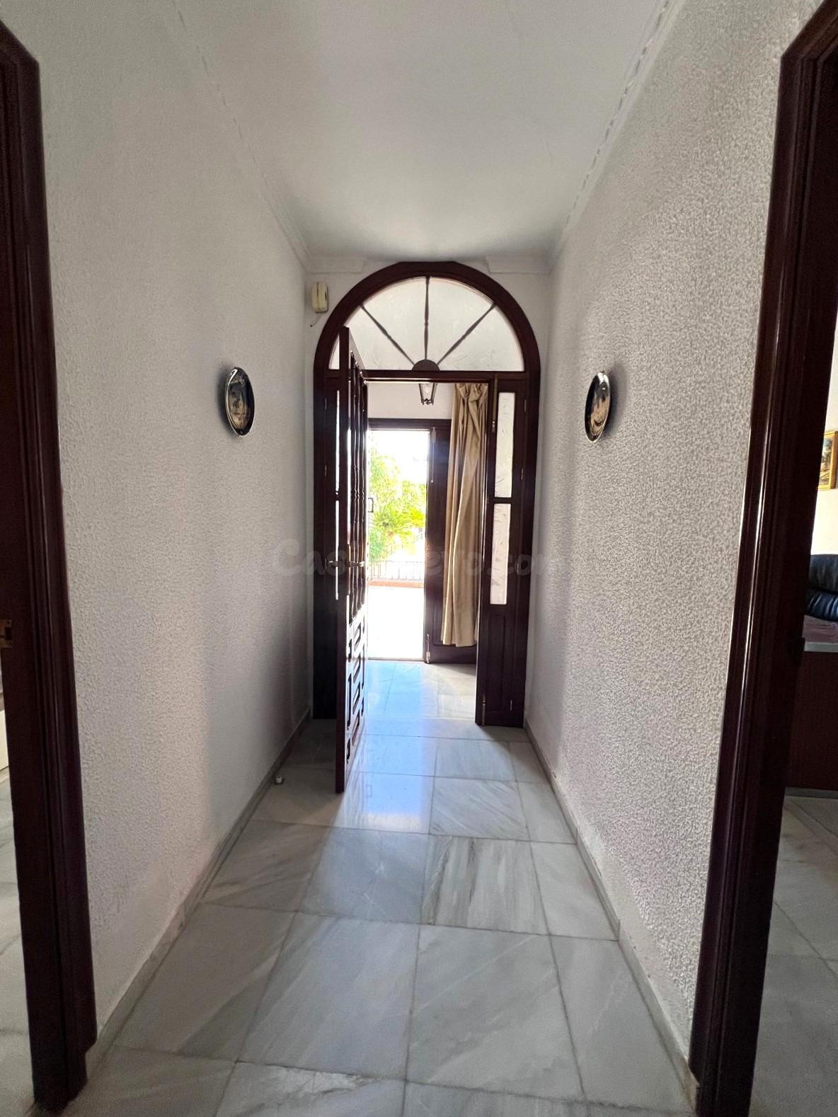 SEÑORIAL VIVIENDA SITUADA EN PLAZA DE ESPAÑA, GUILLENA, SEVI - foto 5