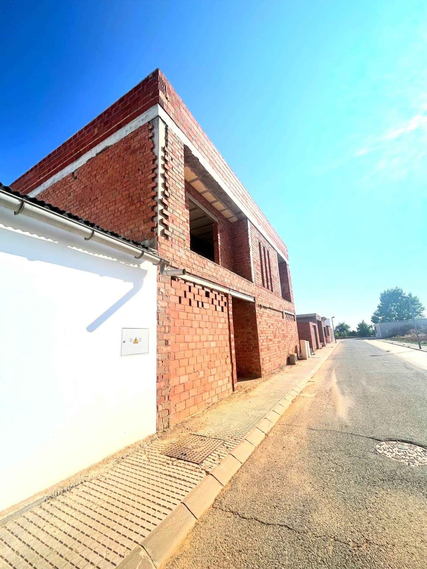 ¡OPORTUNIDAD ÚNICA EN ALCOLEA DEL RÍO! Invierte en tu futuro hoy