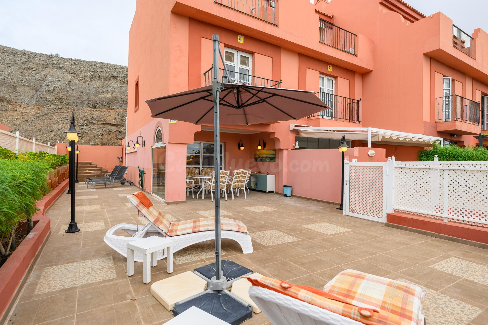 Chalet adosado, Pasito Blanco