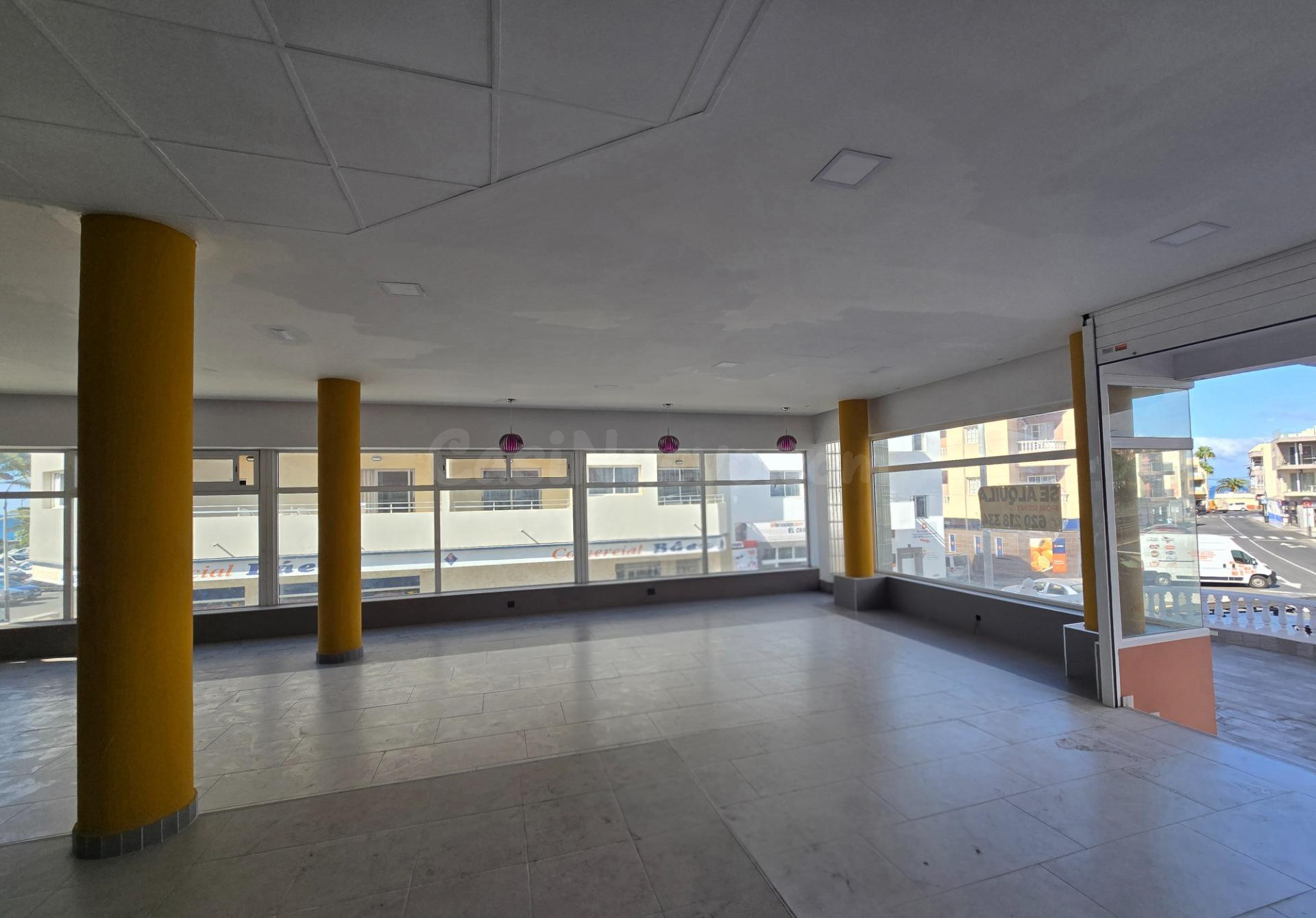 Local Comercial en Alquiler – Ubicación Céntrica con Gran Te - foto 3
