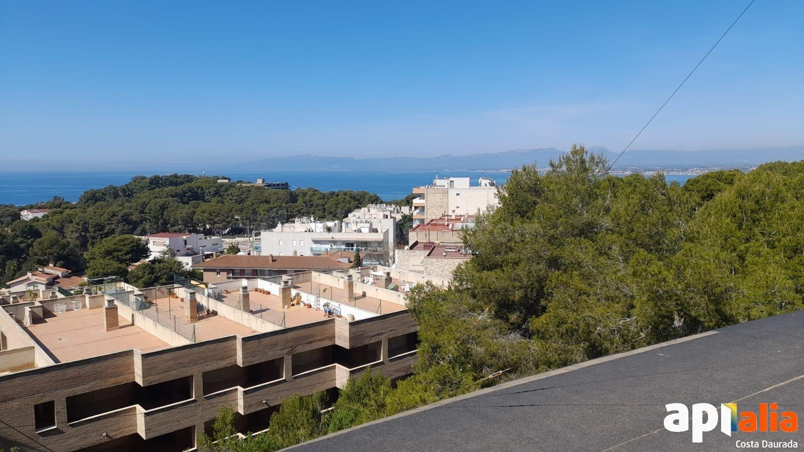 FANTÁSTICO CHALET EN CAP SALOU, CON VISTAS AL MAR