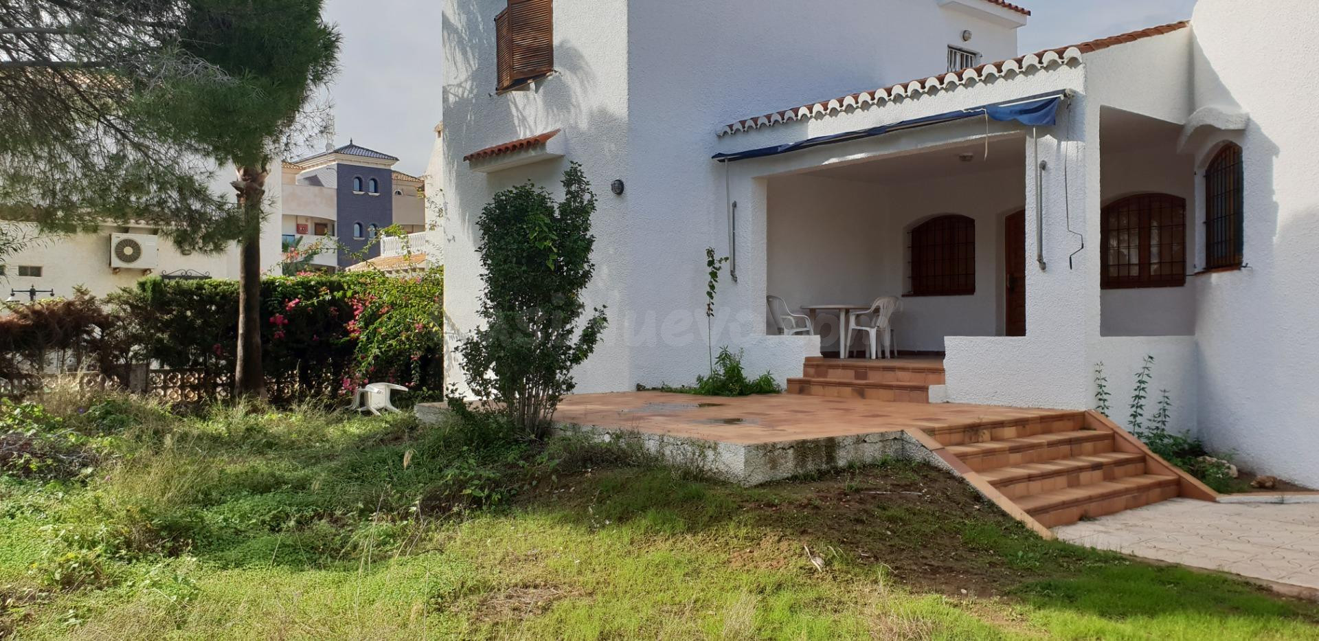 GRAN VILLA INDEPENDIENTE A 200 METROS DEL MAR