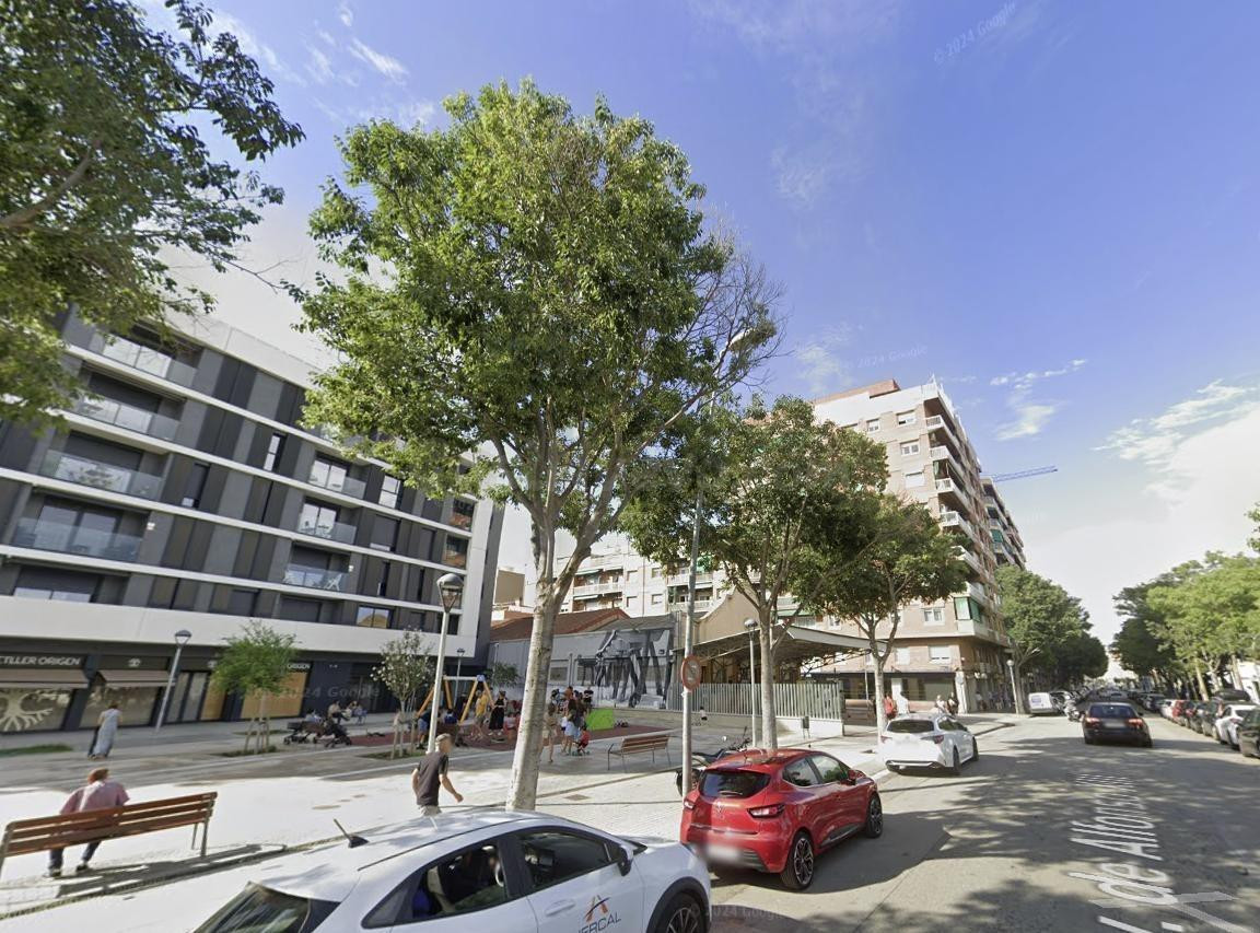 PISO EN BADALONA
