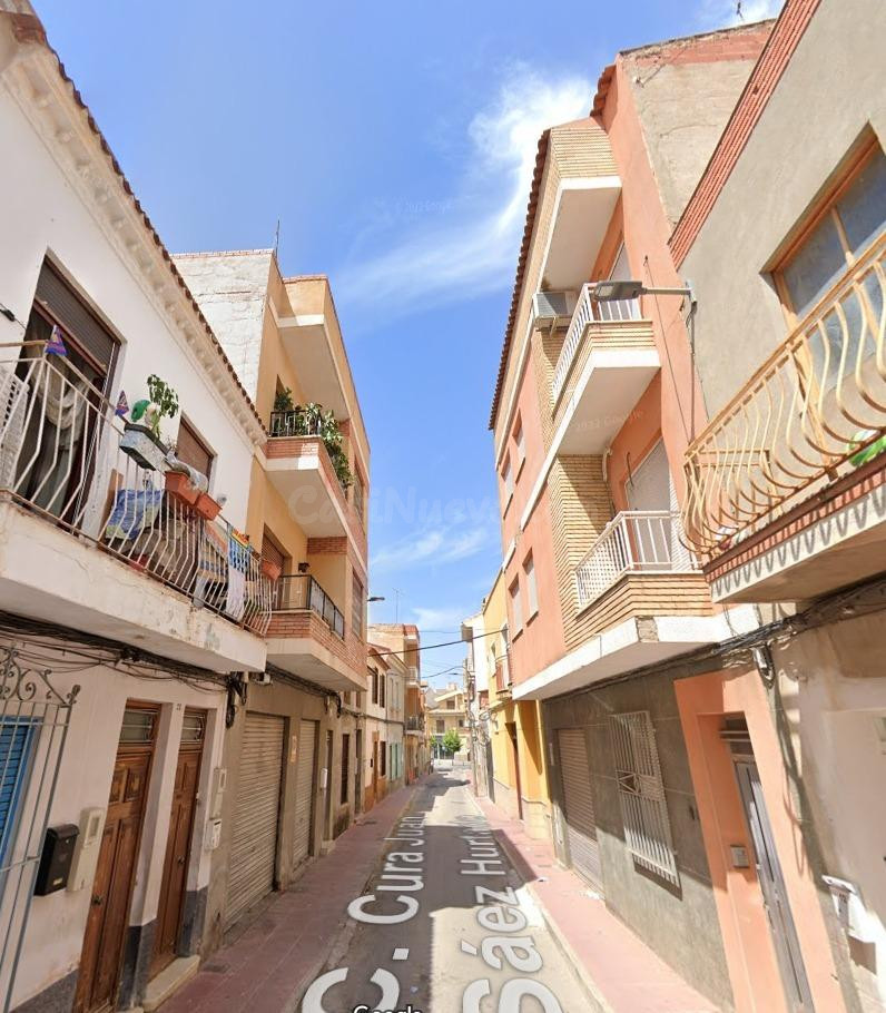 VIVIENDA EN ALCANTARILLA