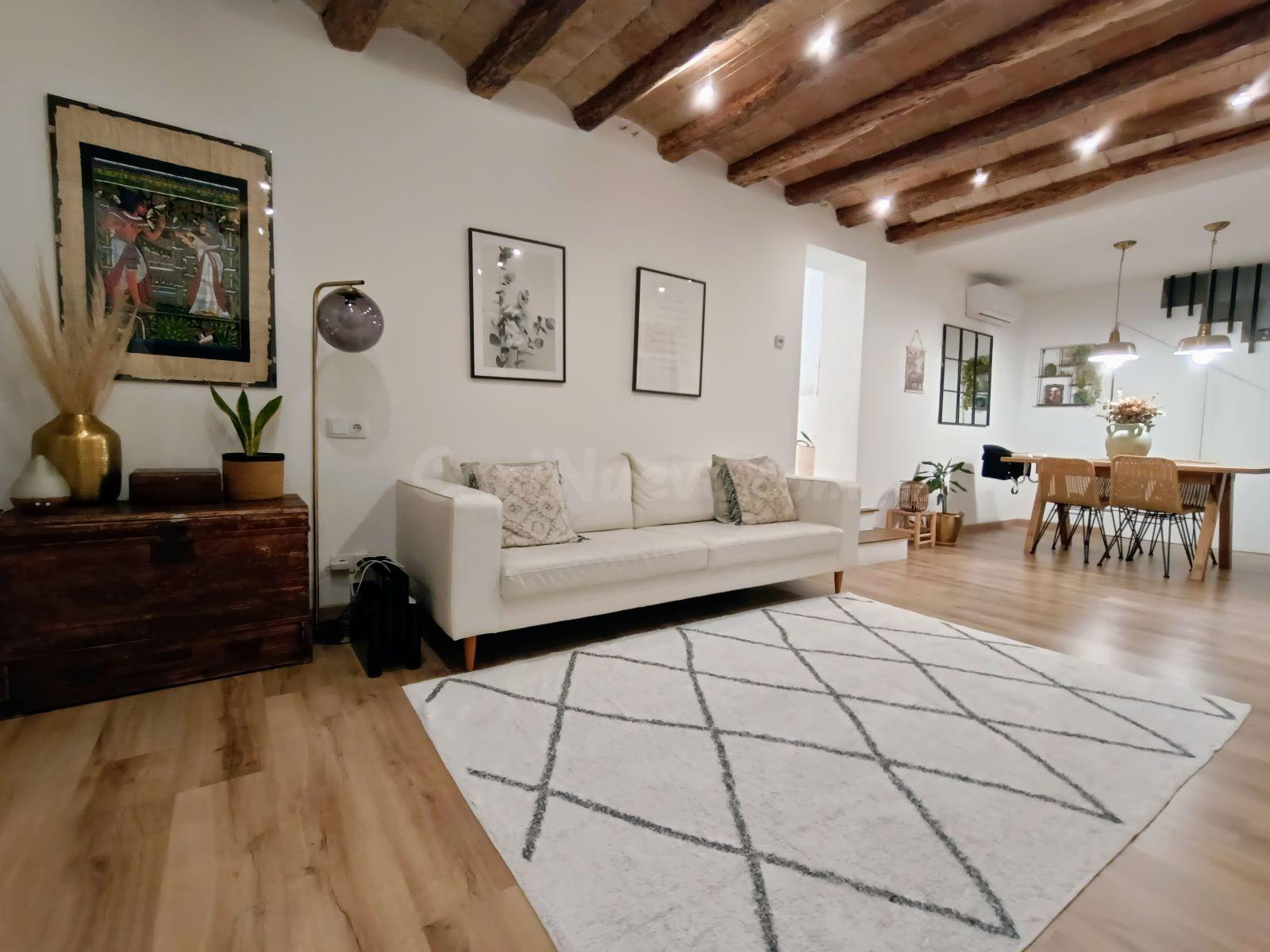 Casa de pueblo reformada con encanto en el corazón de Molins de Rei