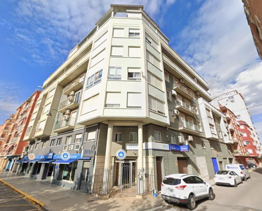 VIVIENDA EN ALZIRA