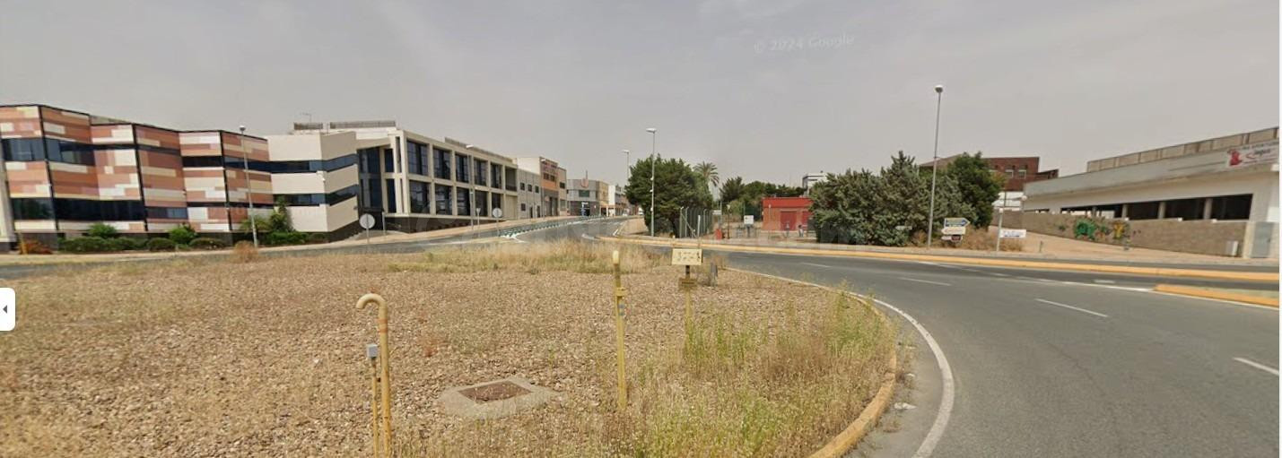 LOCAL COMERCIAL EN ALCALA DE GUADAIRA