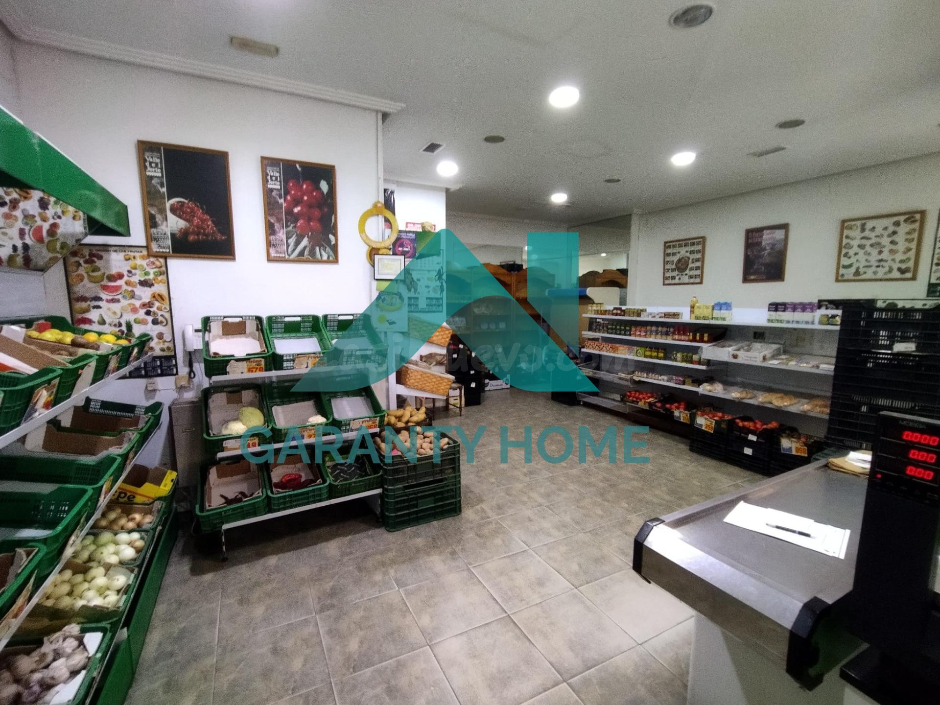 Se VENDE O ALQUILA local comercial en zona CRUZ DE LOS CAIDO - foto 3