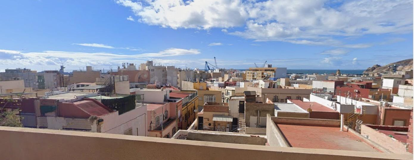 CASA EN ALMERIA