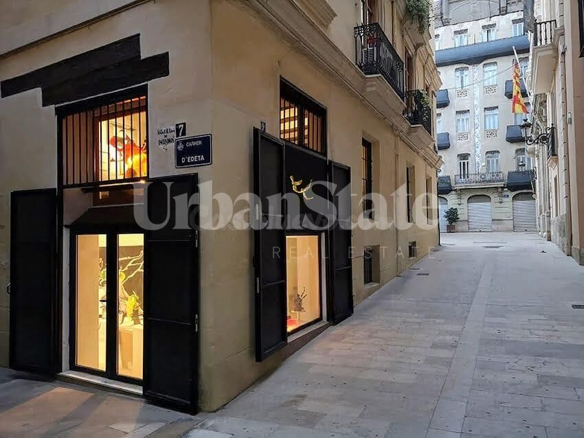 CÉNTRICO LOCAL COMERCIAL CON MUCHO ENCANTO