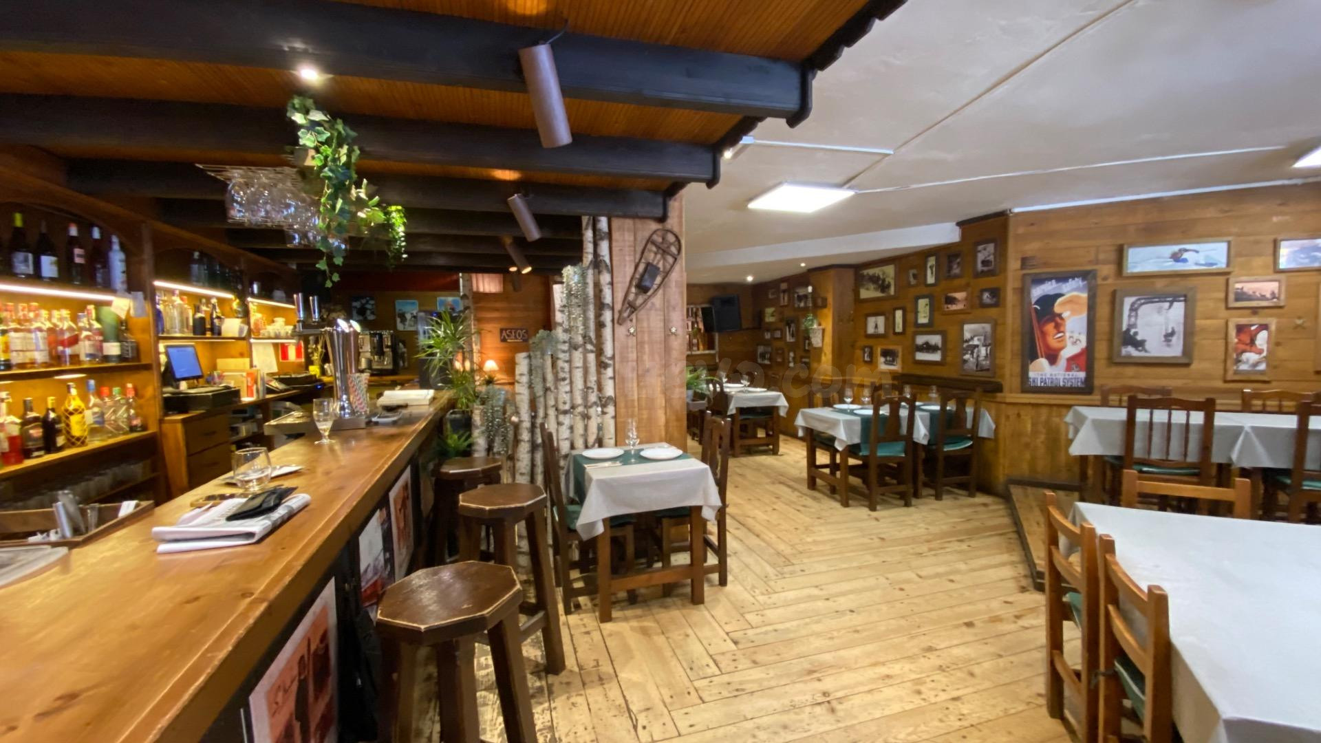 Restaurante en Cerler con terraza - foto 4