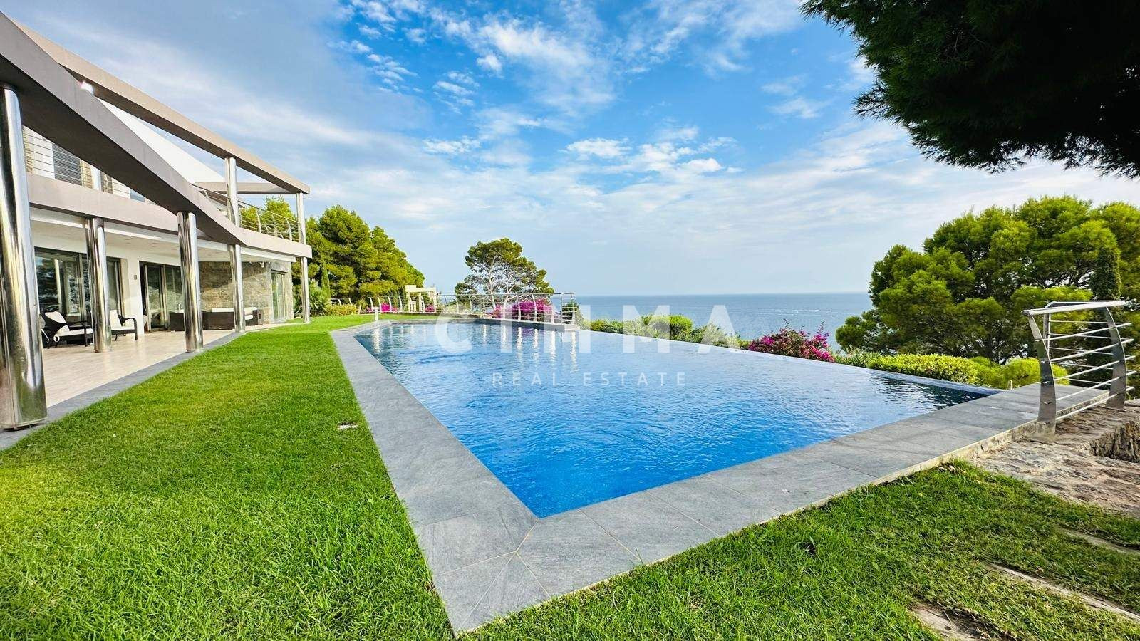 Villa de Lujo con vistas al mar en la zona del  Mascarat, Altea