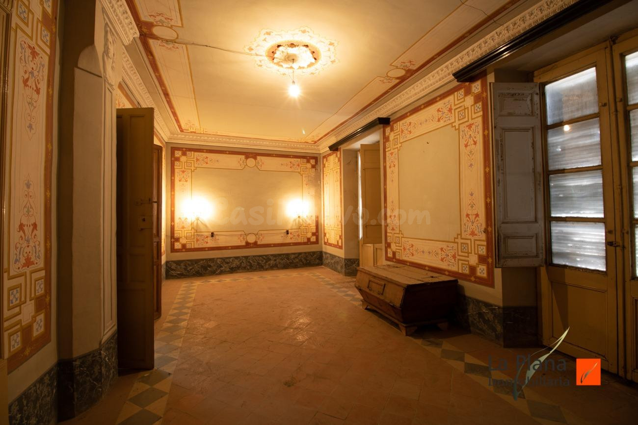 CASA HISTORICA EN VENTA EN EL CENTRO DE SANTA BARBARA (TARRAGONA)