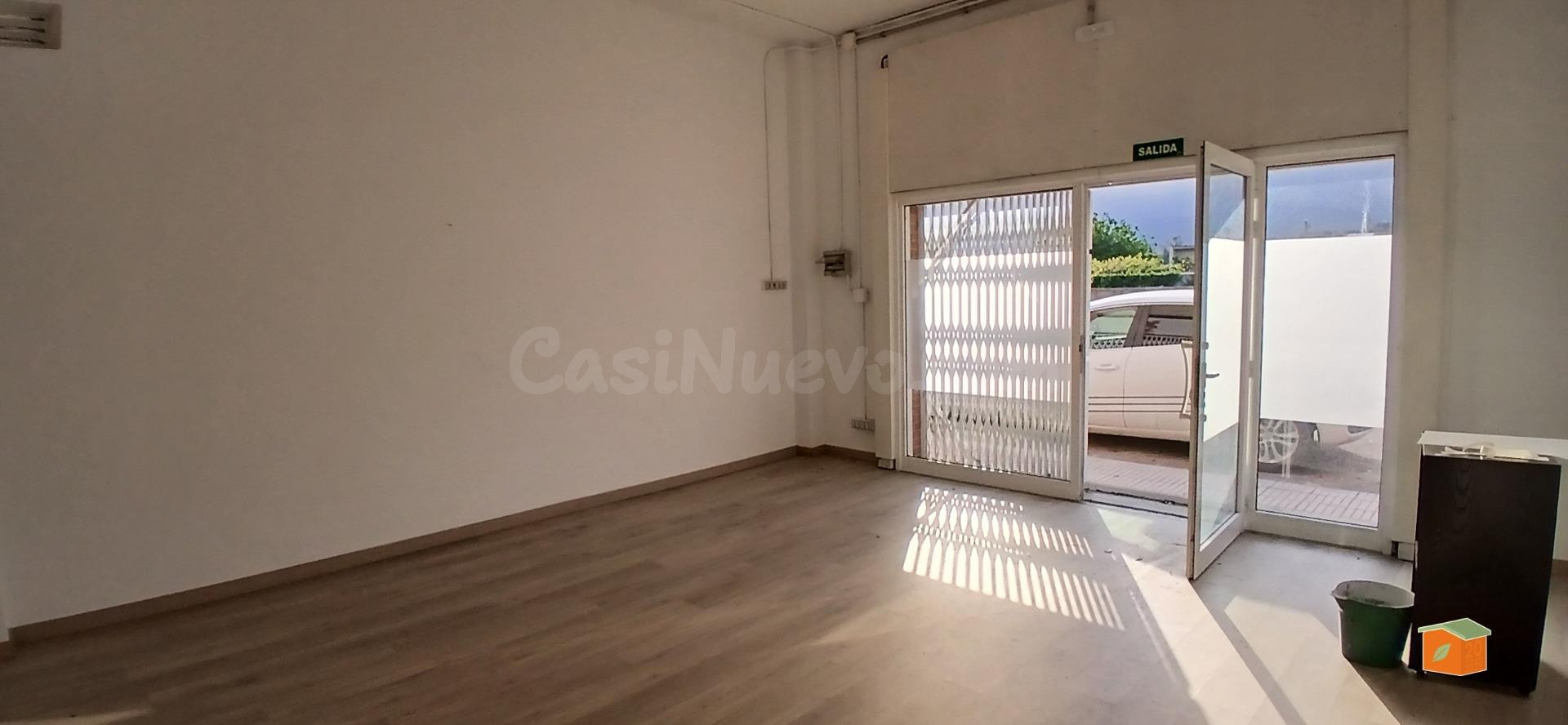 LOCAL COMERCIAL ESQUINERO EN VENTA EN TORTOSA (TARRAGONA)