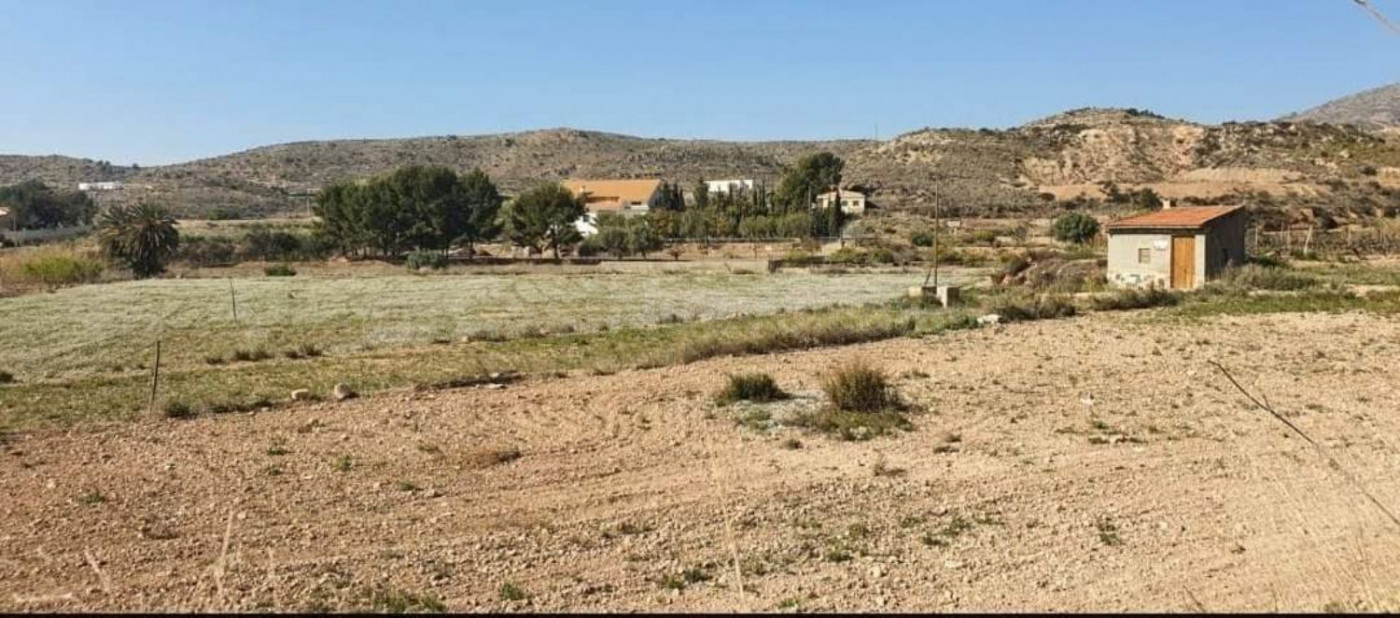 TERRENO 20 270 M2 / SE PUEDE CONSTRUIR