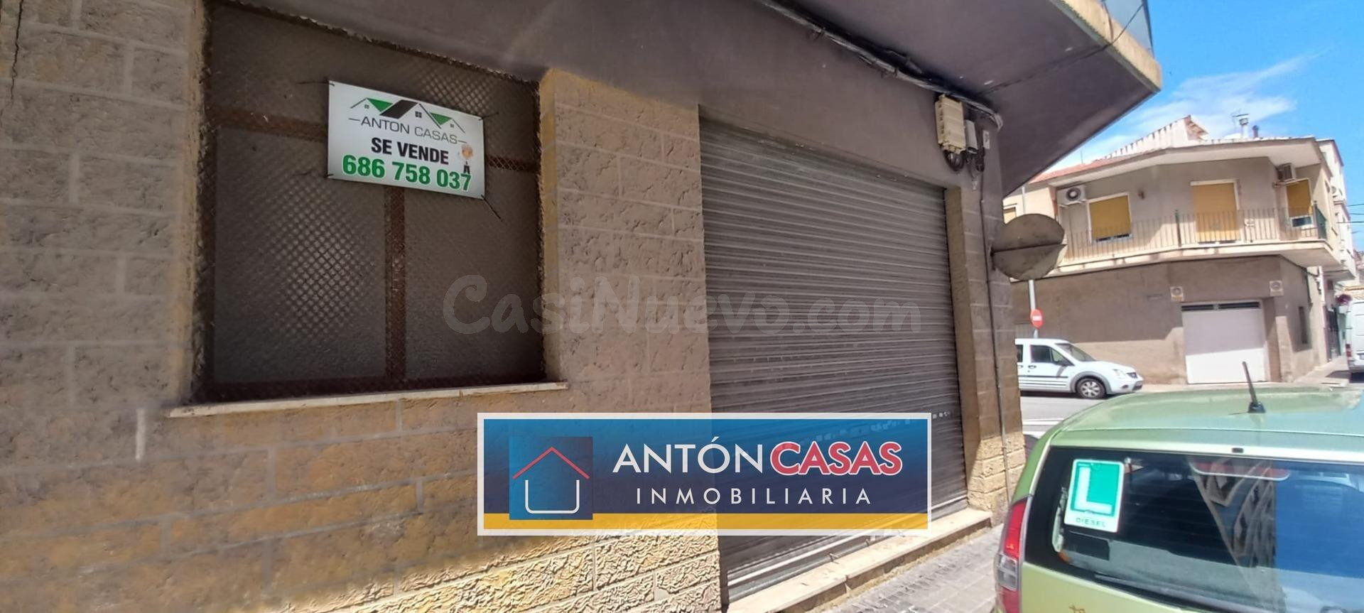 LOCAL NOVELDA 104M2