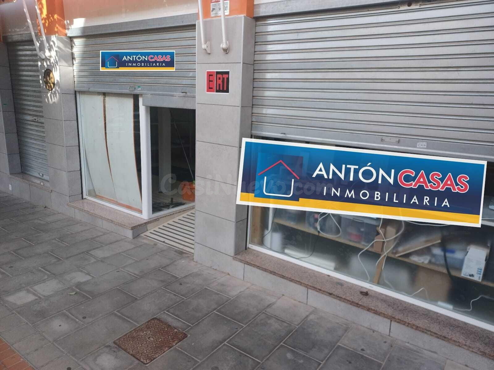 LOCAL COMERCIAL ELDA / PATIO EXTERIOR / GRAN ESPACIO