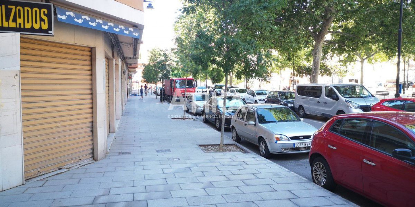 LOCAL EN PLAZA CORONACIÓN