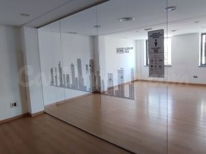 Excelente oficina en el centro de Granada