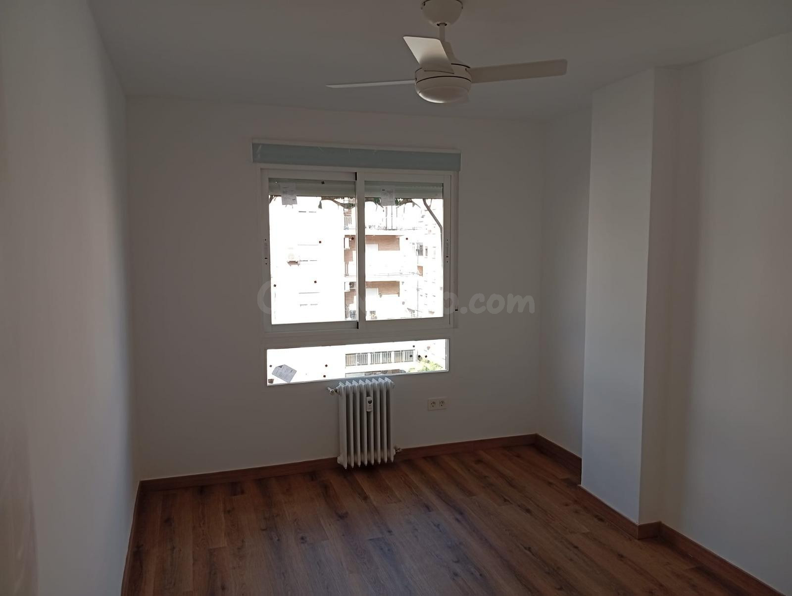 Magnífco piso de 5 dormitorios en Camino de Ronda - IDEAL PARA ESTUDIANTES.
