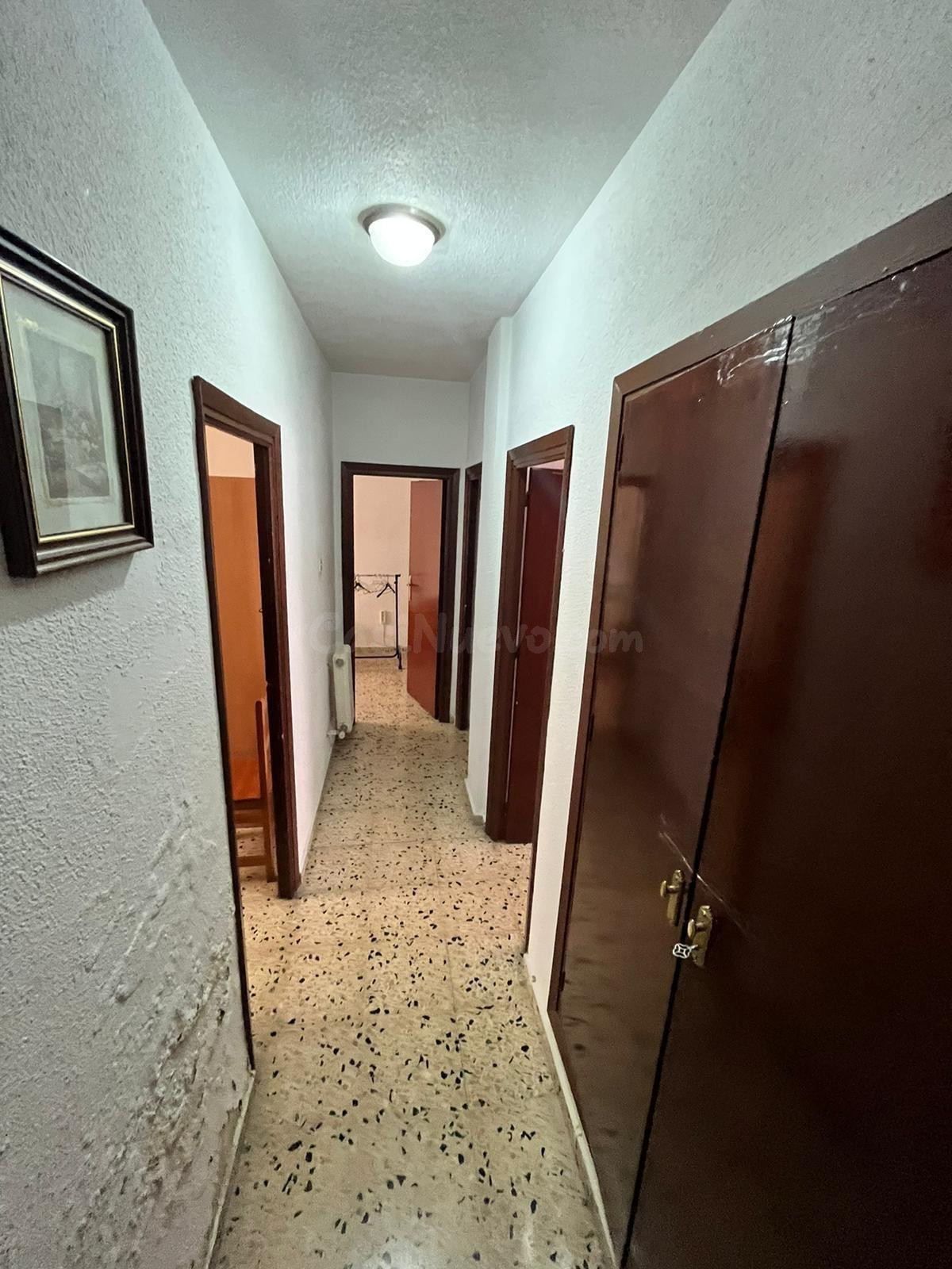 PISO AMPLIO DE 4 habitaciones EN CALLE DOCTOR AZPITARTE – IDEAL ESTUDIANTES  2ª PLANTA | 128 m2 útiles | 1.200 €/mes