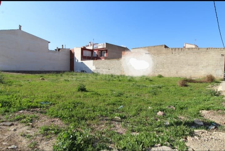 Solar en Monforte del Cid