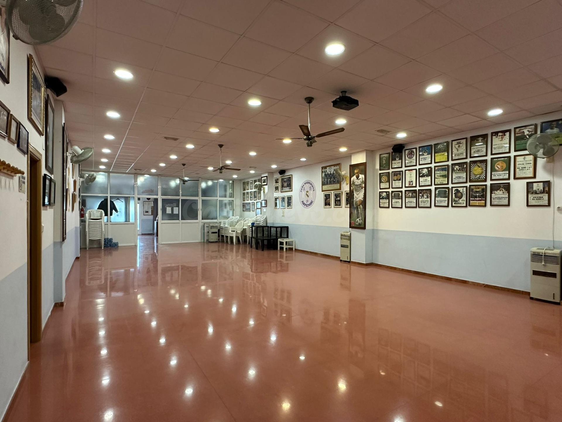 Amplio Local Comercial en Perfecto Estado de Conservación 🏢✨
