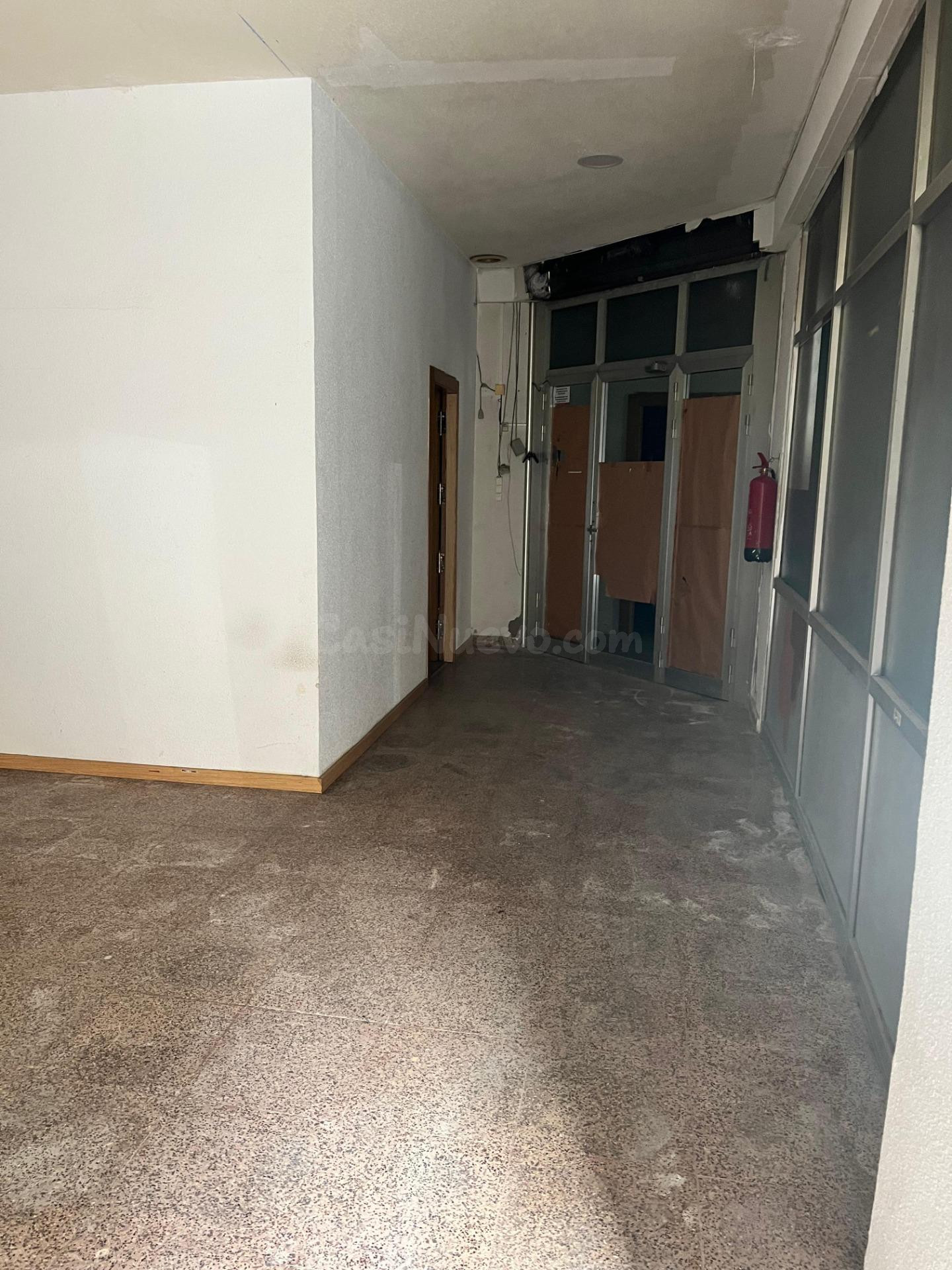 Local en alquiler  en Calle Hilarión Eslava esquina con Calle Manuel Lopez Quereda – Zona Sector V