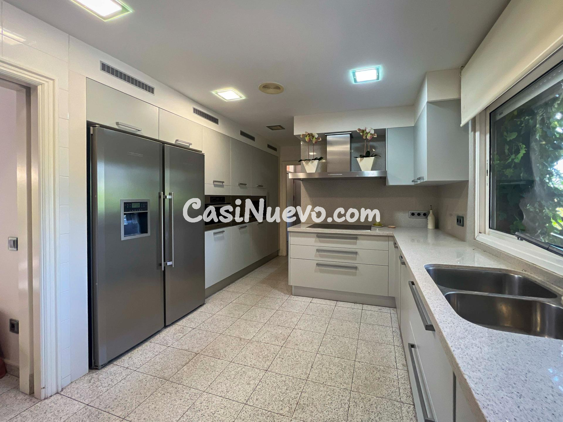 EXCEL·LENT CASA AMB JARDÍ PRIVAT, PISCINA I ZONA VERDA. VIVI - foto 7